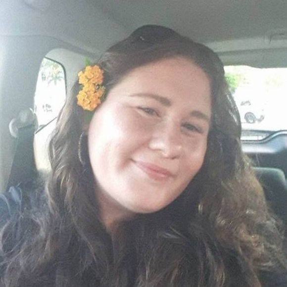 ❤❤❤Meet your Posher❤❤❤ - Picture 1 of 3